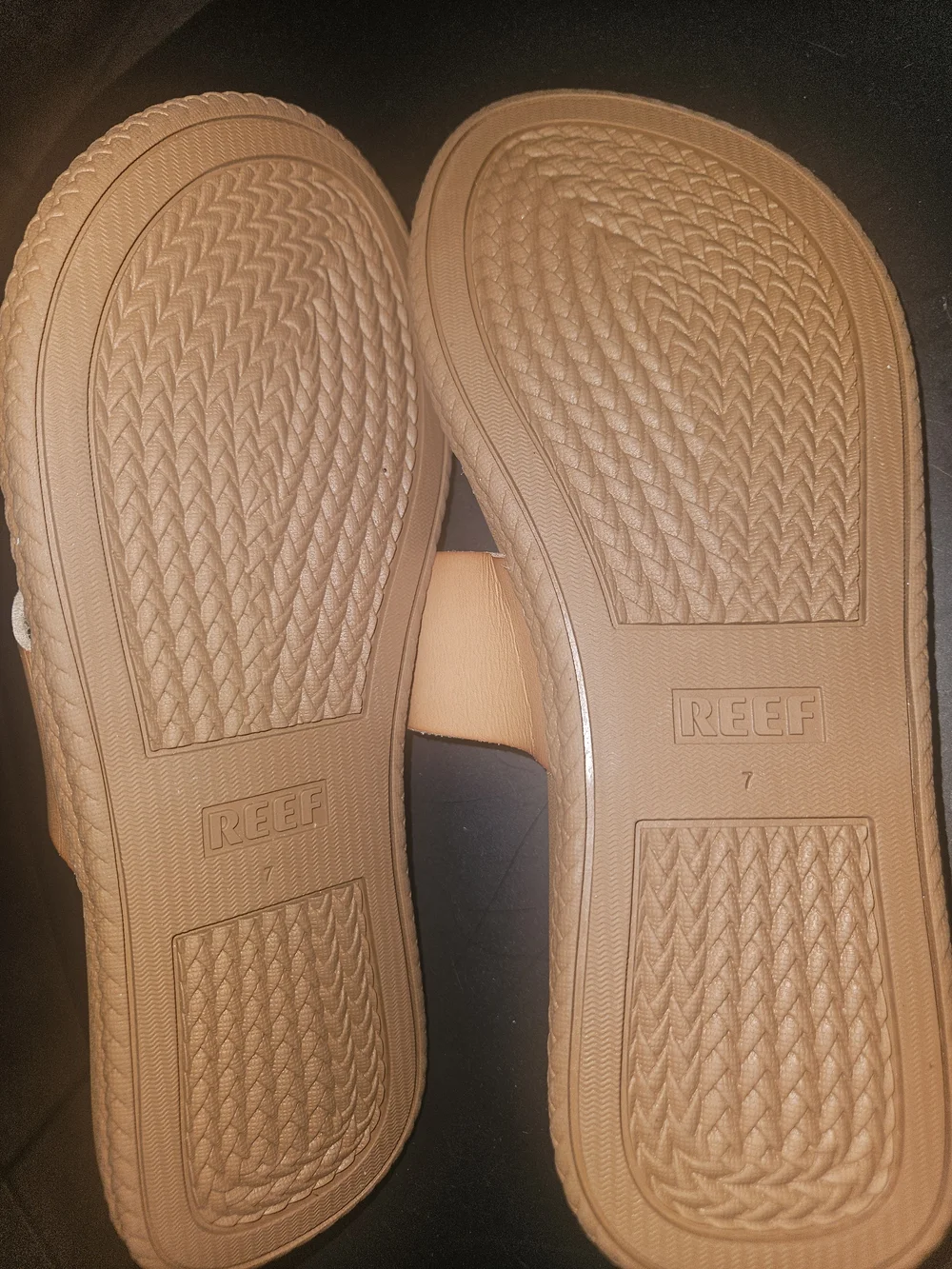 Reef Women’s Tan Slide Toe-Post Sandals - Picture 5 of 7